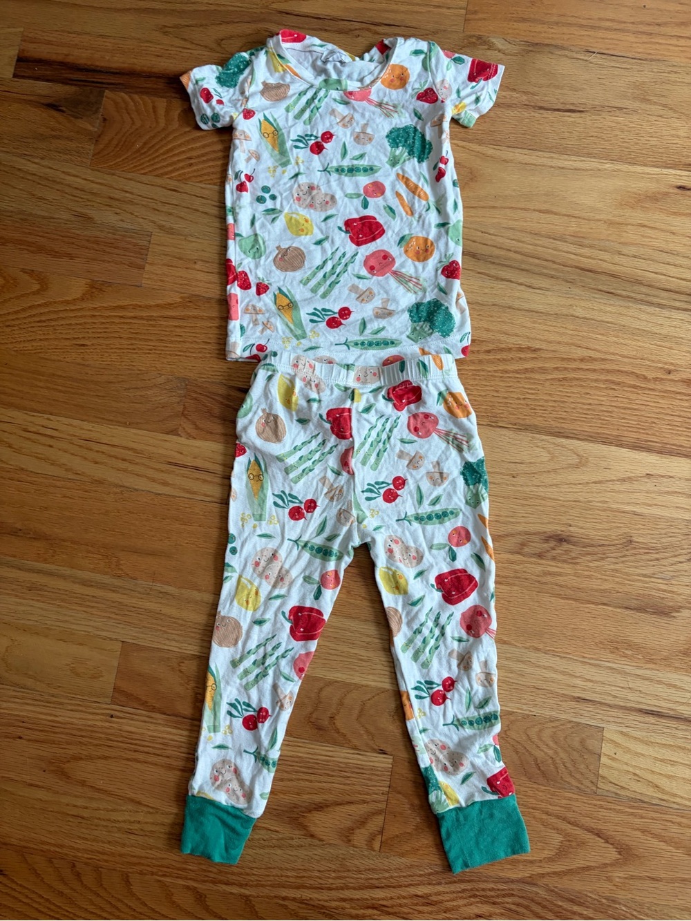Angel Dear Kids White Vegetable-Print Pajama Set with Green Accents